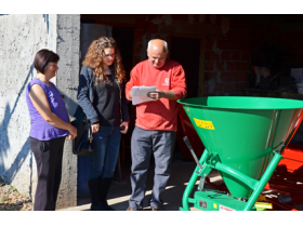 Uručene prve mašine izbegličkim porodicama